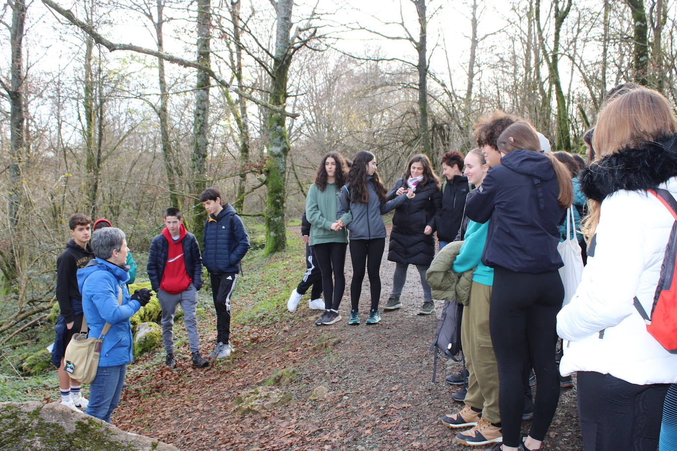 Oianguren institutuko DBH3ko ikasleak ezagutu