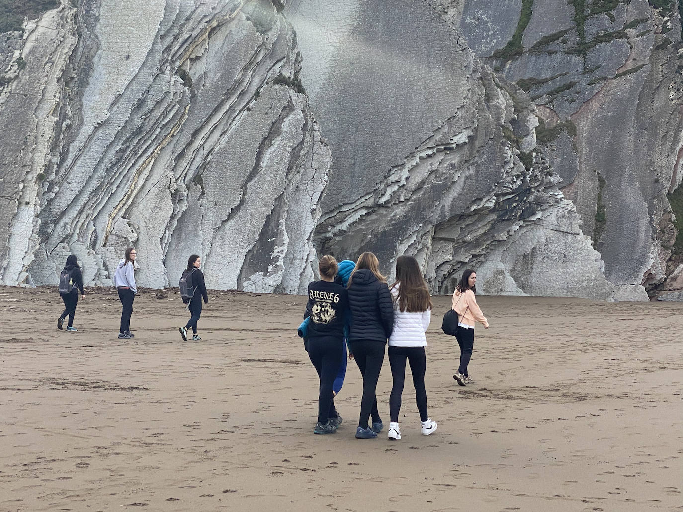 Oianguren institutuko DBH4ko ikasleak ezagutu