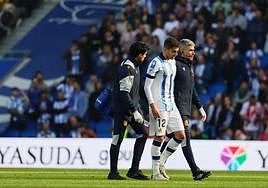 Arsen Zakharyan se marchó dolido de su tobillo izquierdo.