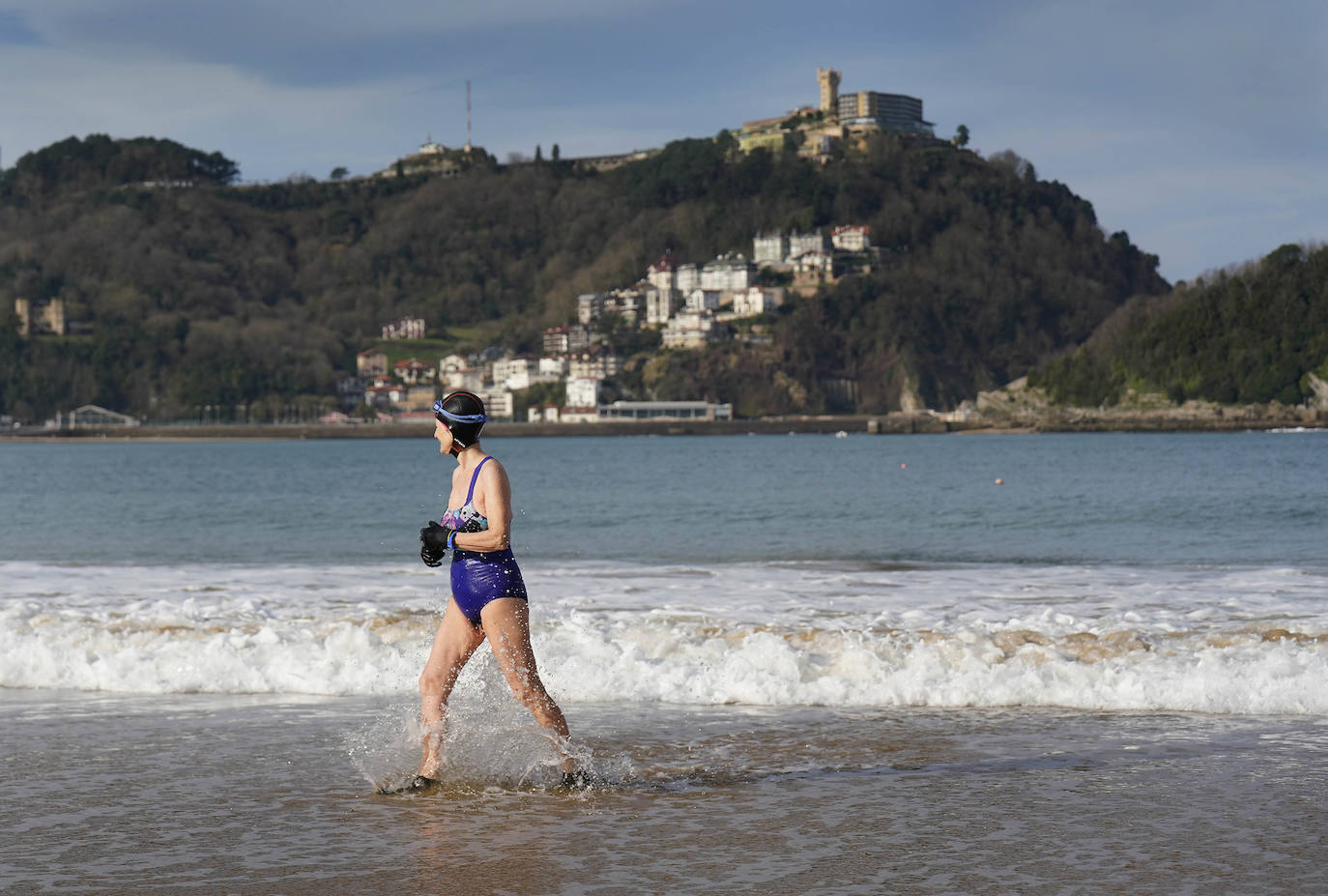 Enero se despide de Gipuzkoa con tiempo de playa