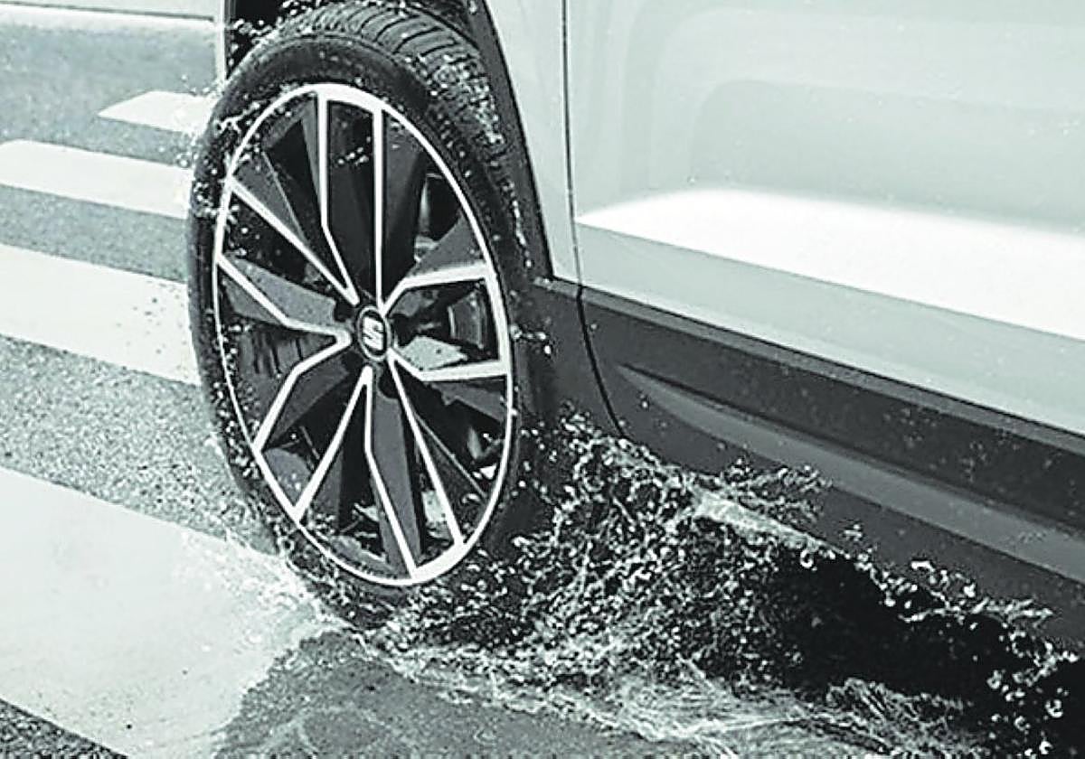 Ajustar la vdelocidad a las condiciones de la carretera es decisivo.