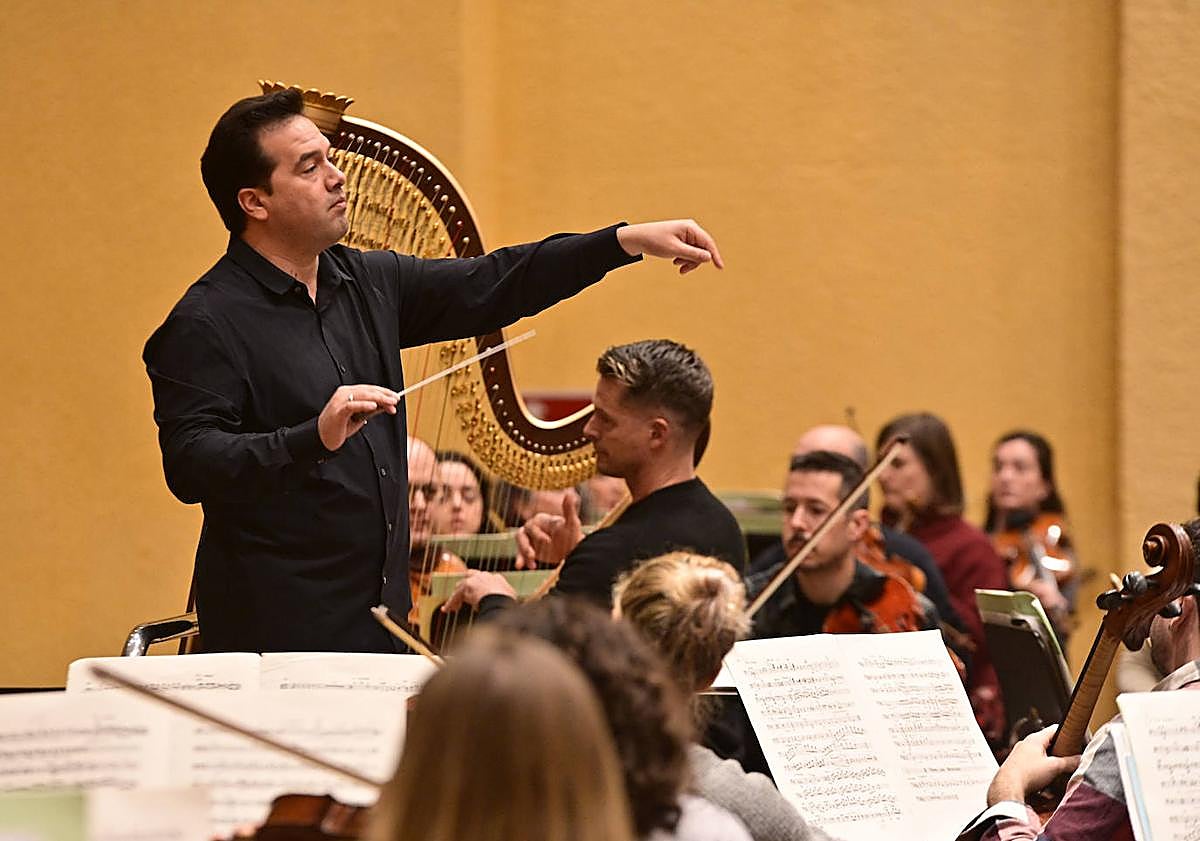 Imagen principal - Euskadiko Orkestra ya prepara las maletas para su regreso a Austria