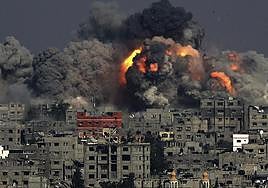 Ataque aéreo israelí en Gaza.