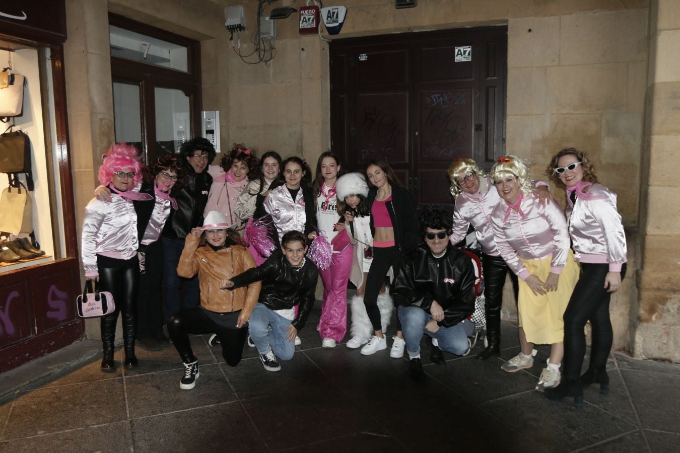 Los donostiarras se echan a la calle con el carnaval