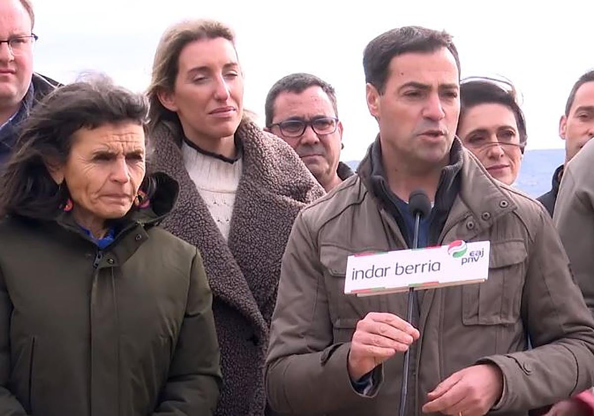 Pradales asume que habrá una «pelea intensa» para ganar las elecciones