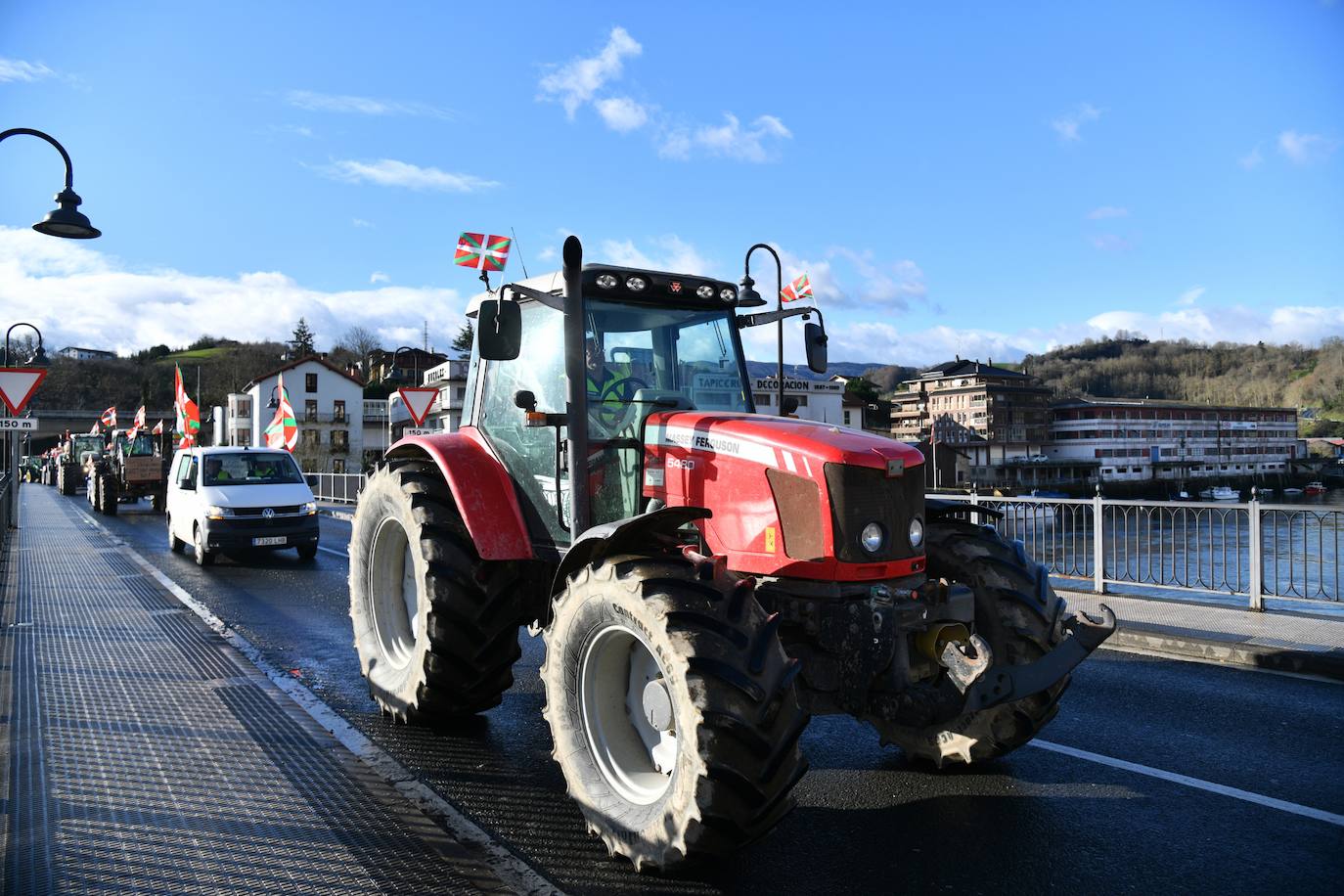 Las &#039;tractoradas&#039; llegan a Gipuzkoa
