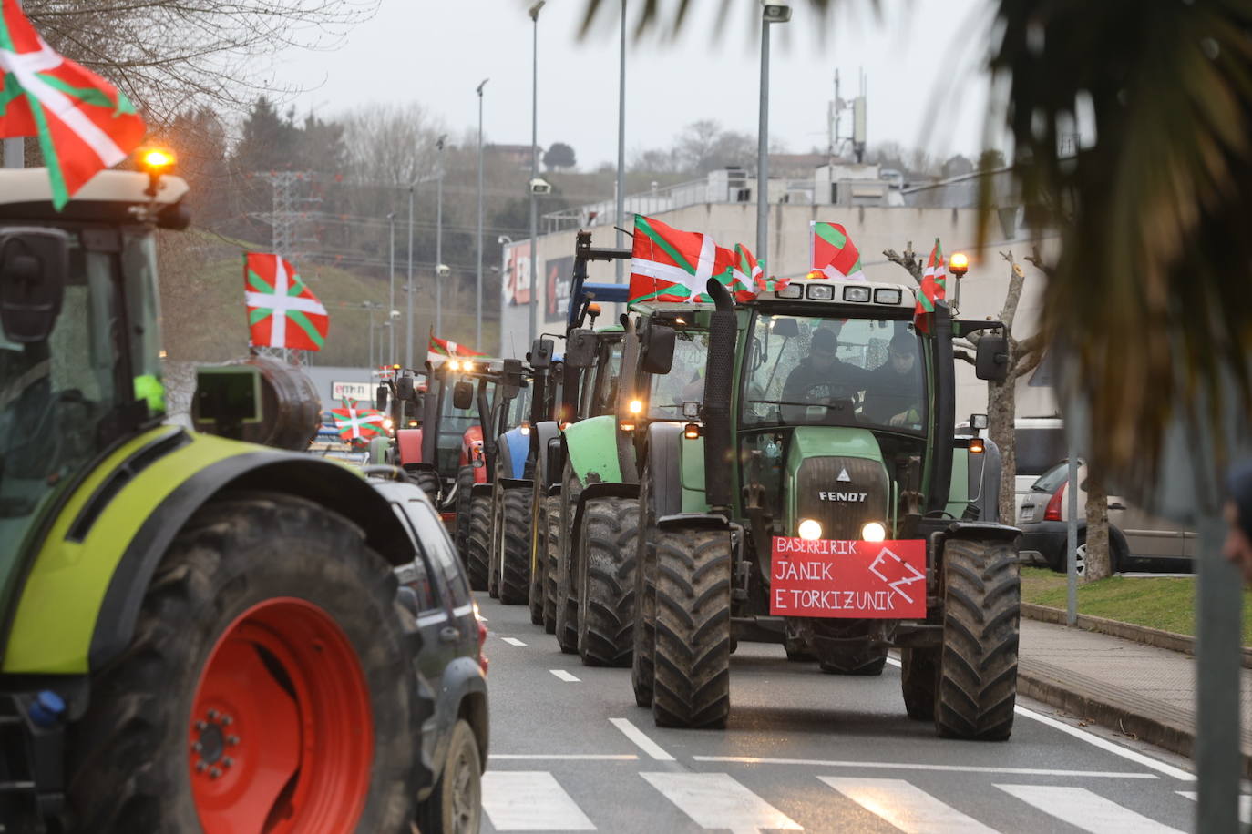 Las &#039;tractoradas&#039; llegan a Gipuzkoa