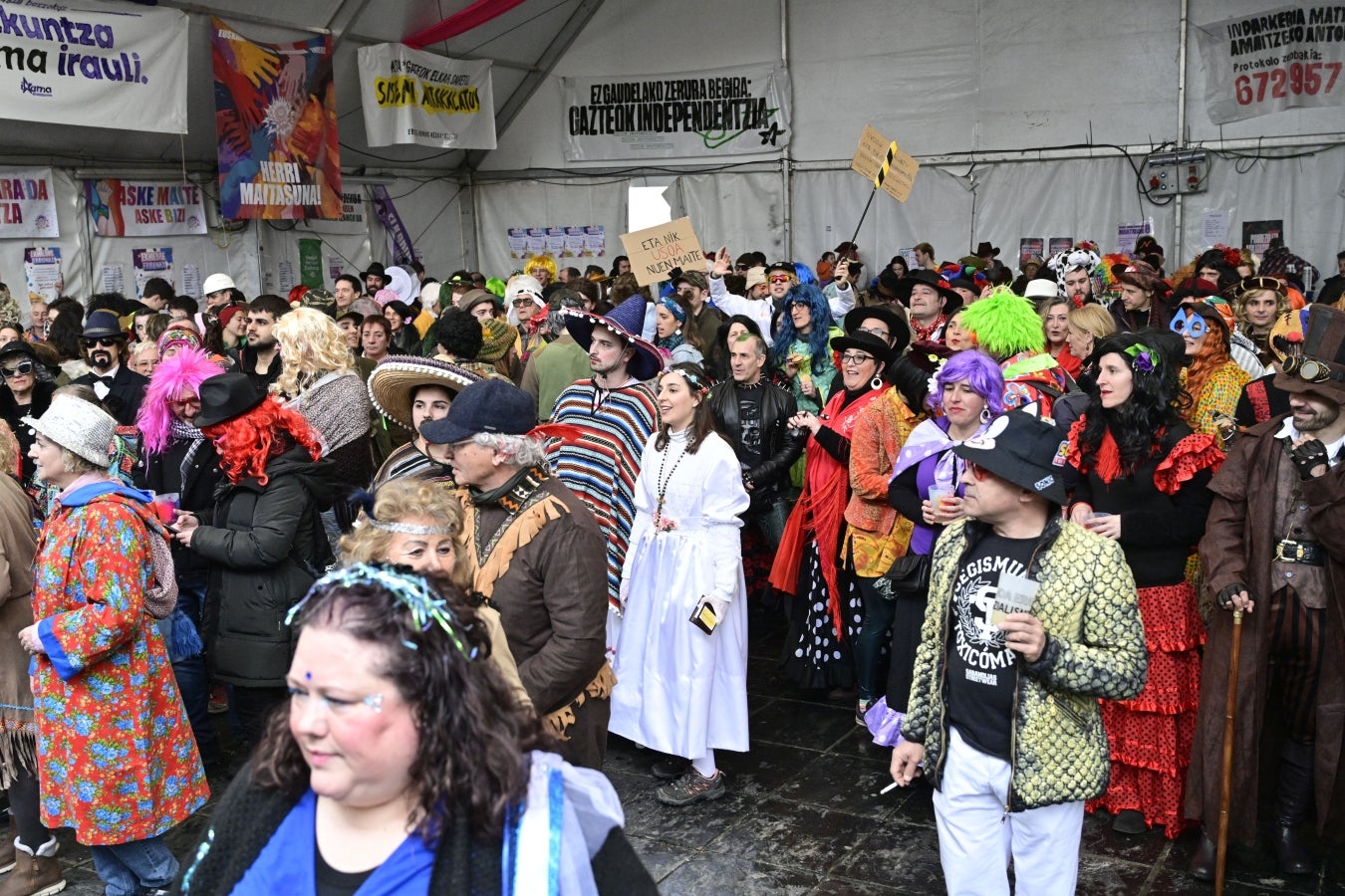 La imaginación gana a la lluvia y al viento en Tolosa
