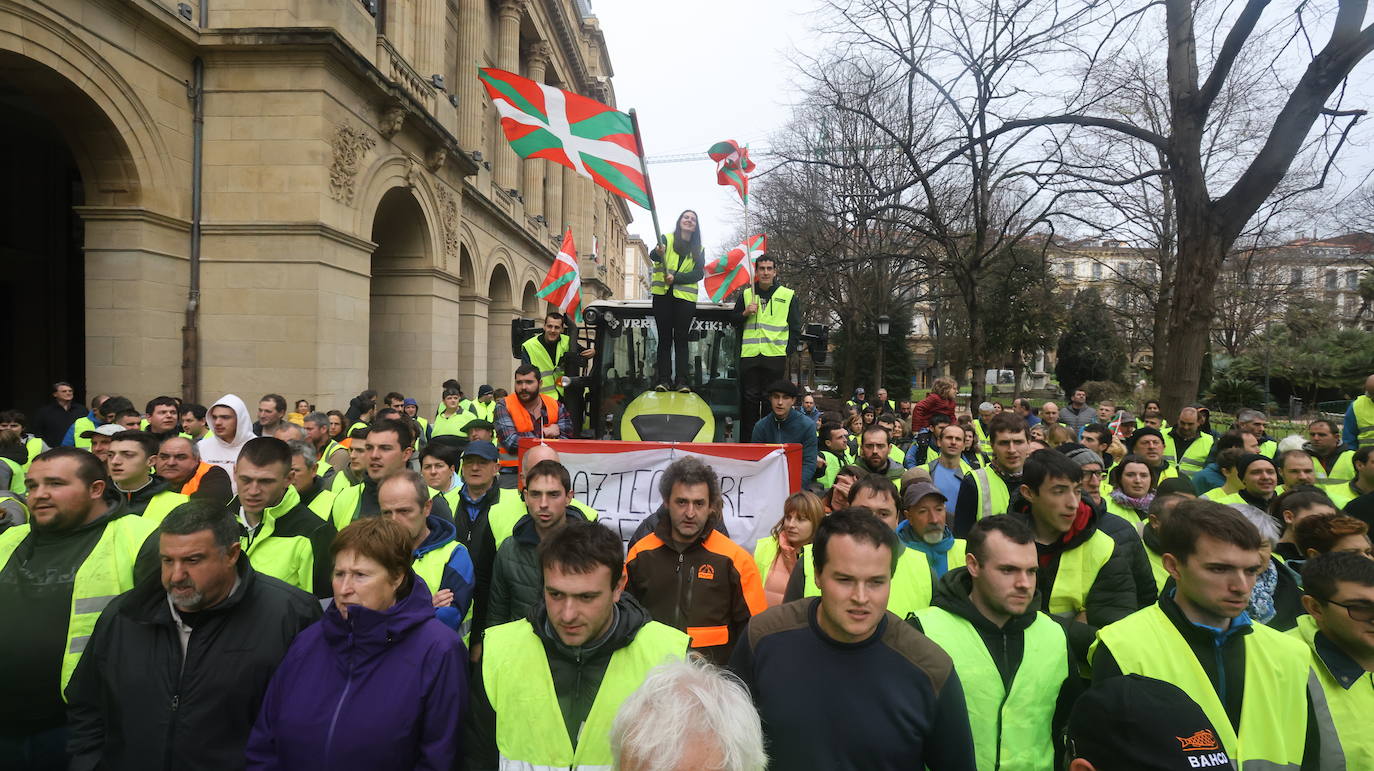 Las &#039;tractoradas&#039; llegan a Gipuzkoa