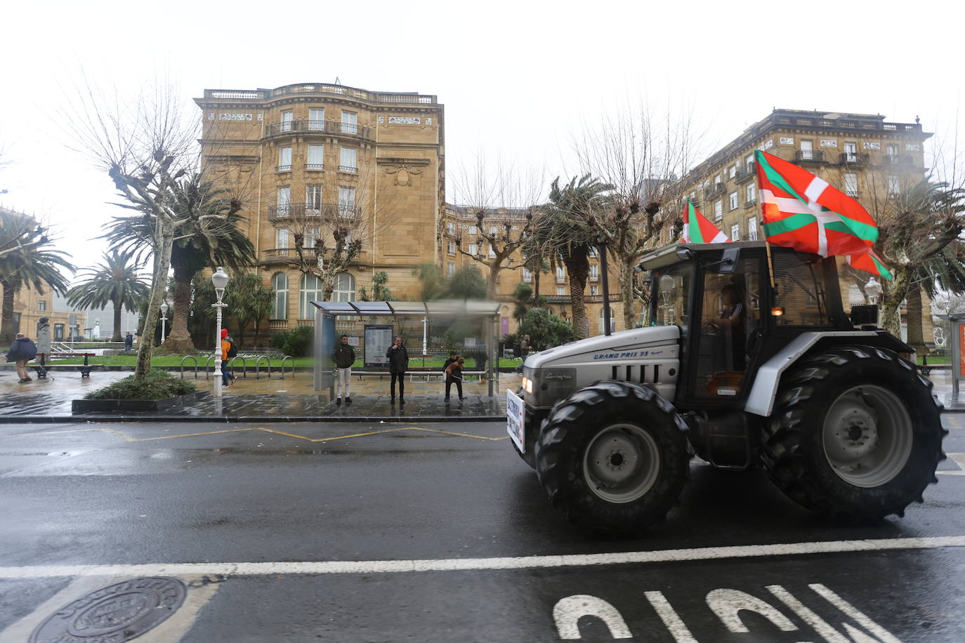 Las &#039;tractoradas&#039; llegan a Gipuzkoa