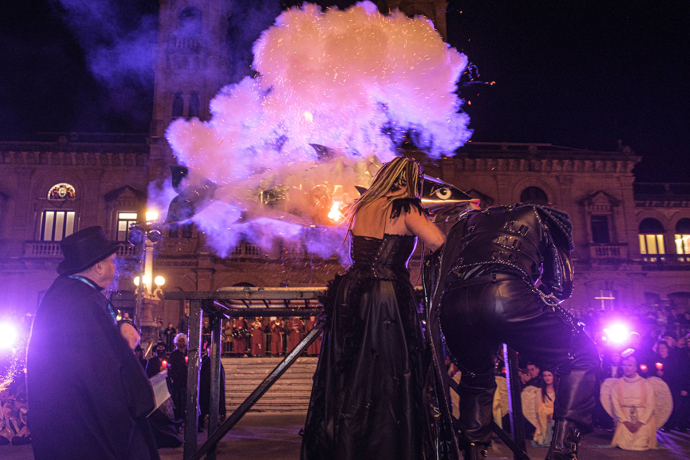 Las mejores imágenes del entierro de la sardina de Donostia