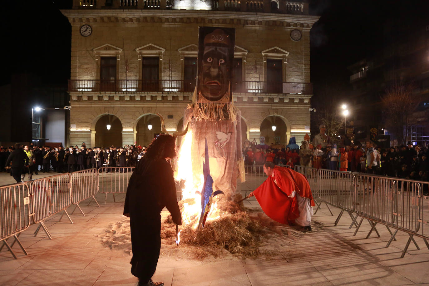 El entierro de la sardina de Irun, en imágenes