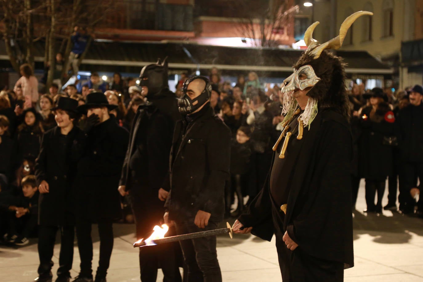 El entierro de la sardina de Irun, en imágenes