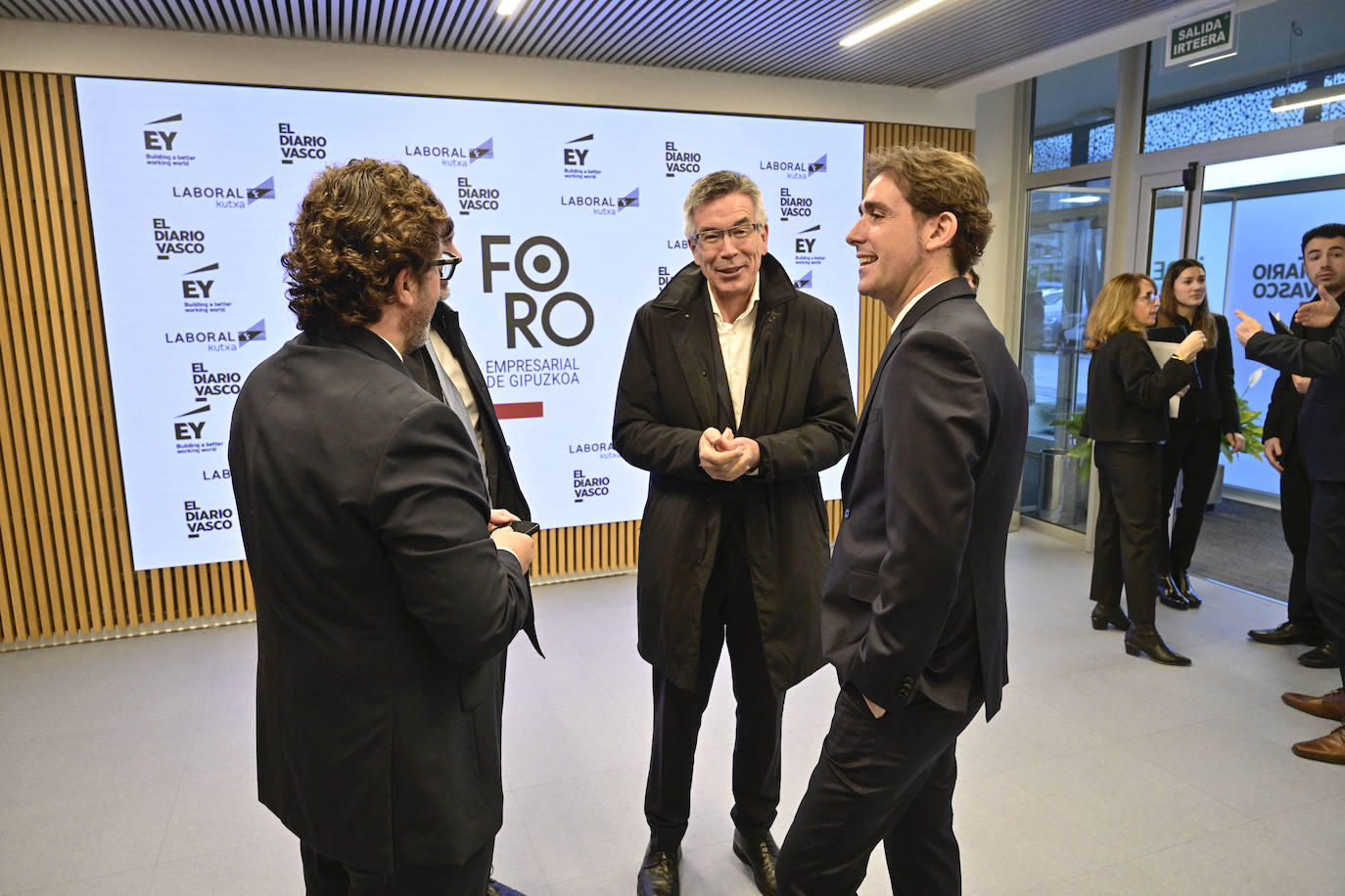 Julio Díaz de Alda (DV); Xabier Egibar, director general de Laboral Kutxa; Agustin Markaide, exdirector de Eroski, y David Taberna, director de El Diario Vasco.