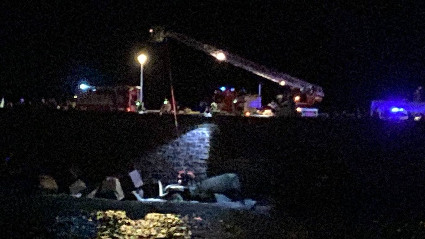 Susto en el Urumea: los bomberos de Donostia rescatan a un perro que había caído al mar