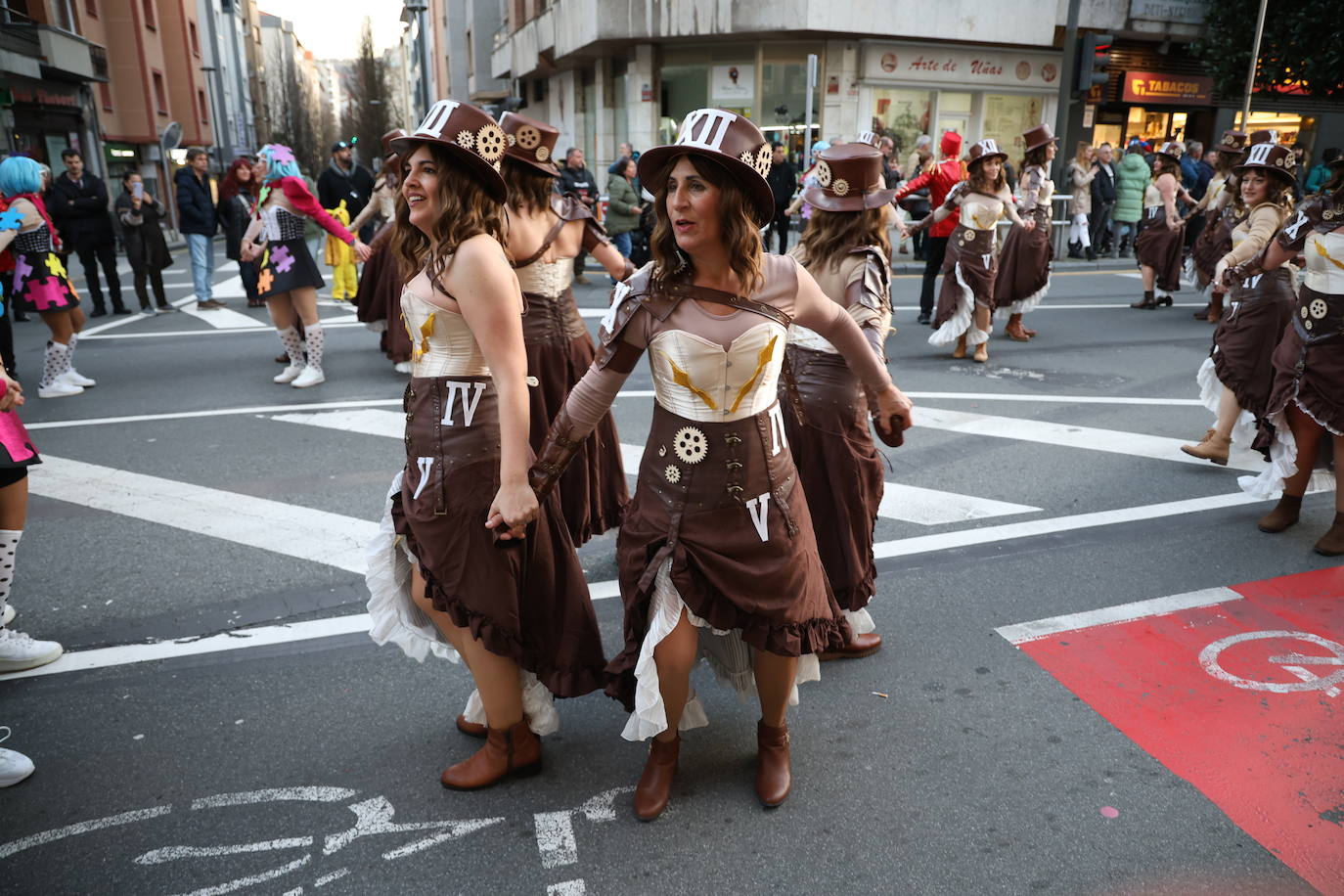 El Carnaval vuelve a brillar en Irun