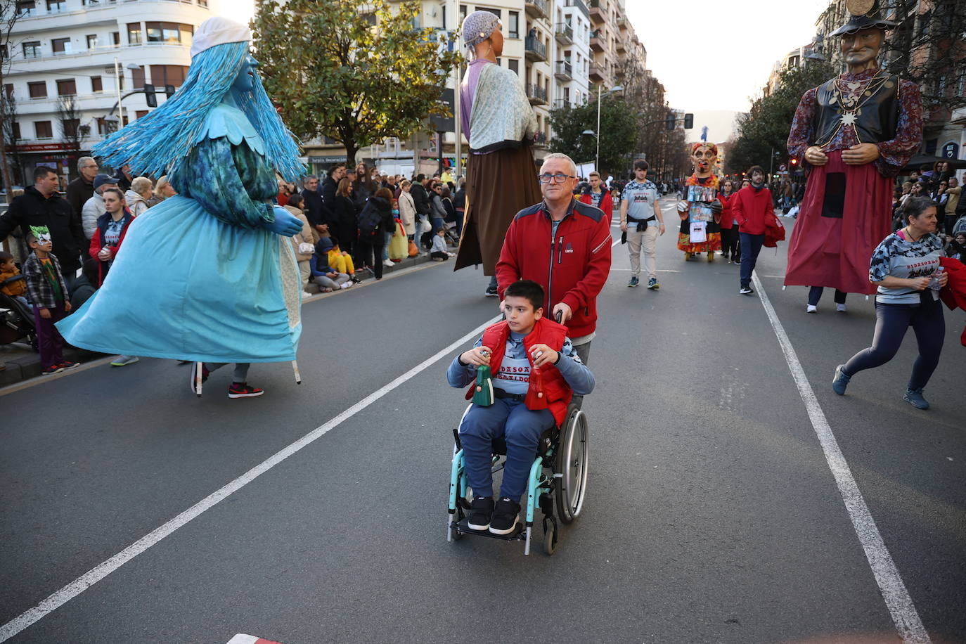 El Carnaval vuelve a brillar en Irun