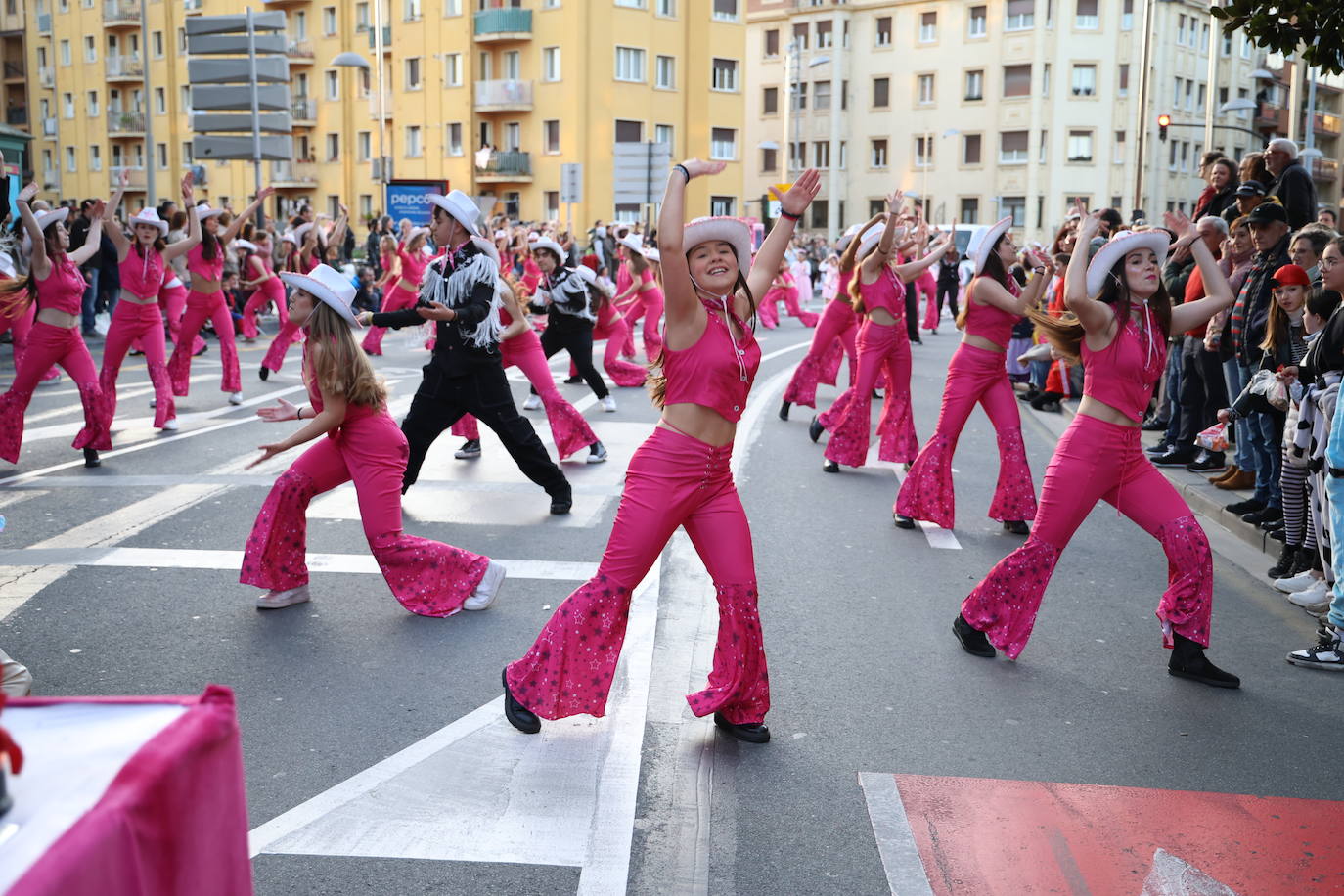 El Carnaval vuelve a brillar en Irun