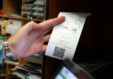 Una «pérdida de tiempo y nuevos gastos mensuales», según el pequeño comercio