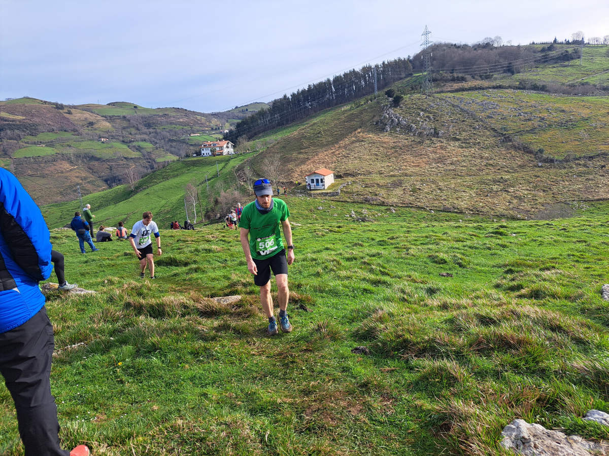 Ibai Angulo eta Ainara Urrutia izan dira azkarrenak Artzei bidea proban