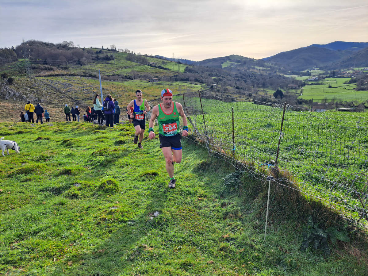 Iraitz Legorburu eta Oihana Zubillaga nagusi Zaldei bidea lasterketan