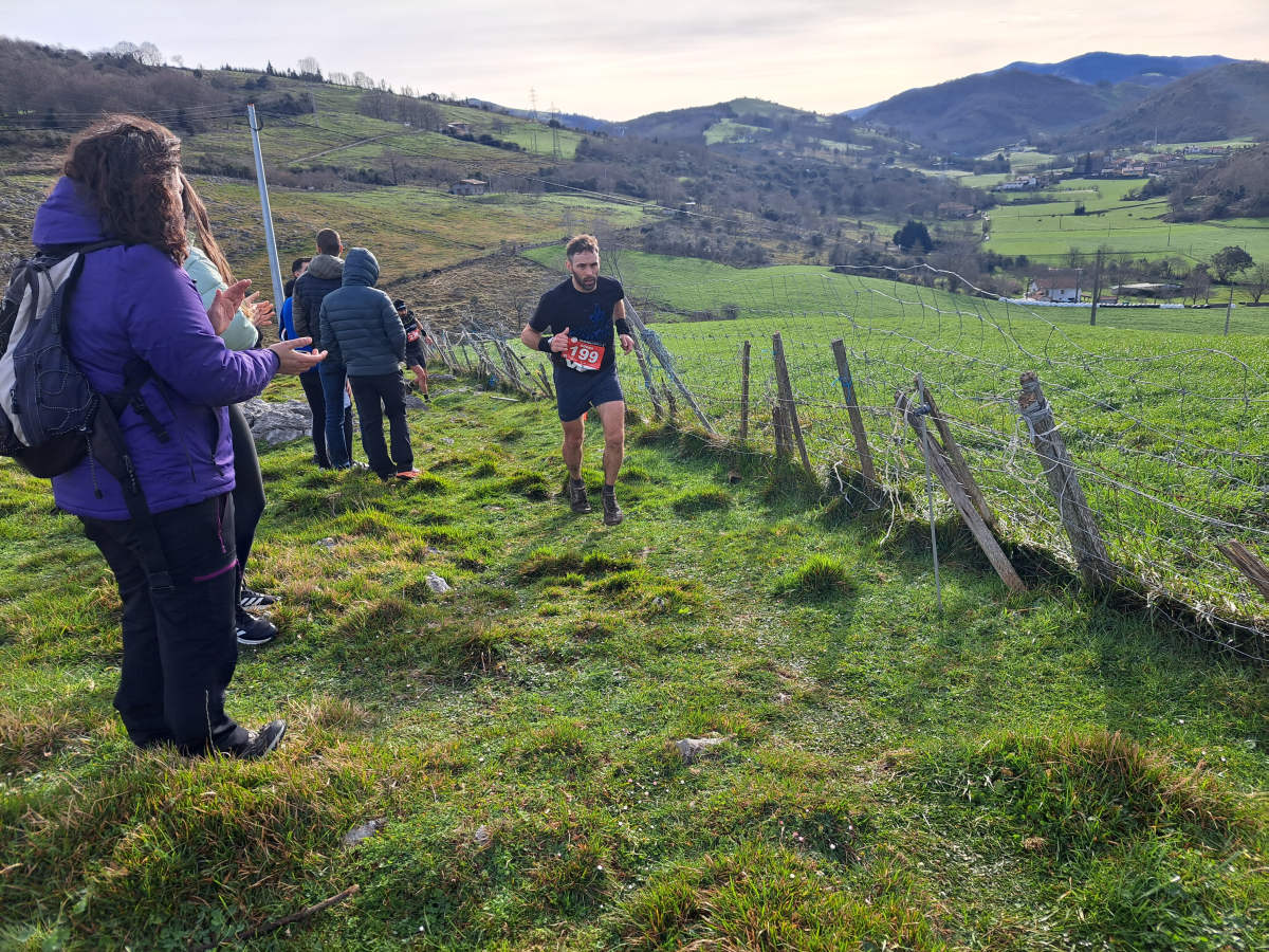 Iraitz Legorburu eta Oihana Zubillaga nagusi Zaldei bidea lasterketan