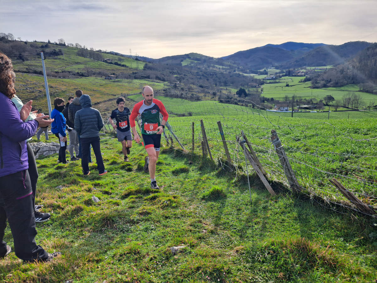 Iraitz Legorburu eta Oihana Zubillaga nagusi Zaldei bidea lasterketan