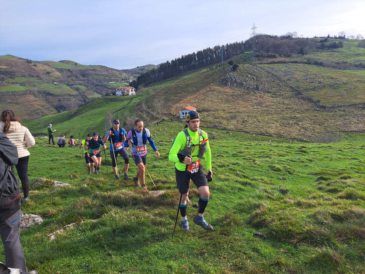 Iraitz Legorburu eta Oihana Zubillaga nagusi Zaldei bidea lasterketan