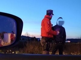 Denunciado un navarro por dar positivo en cannabis con su hijo menor en el coche