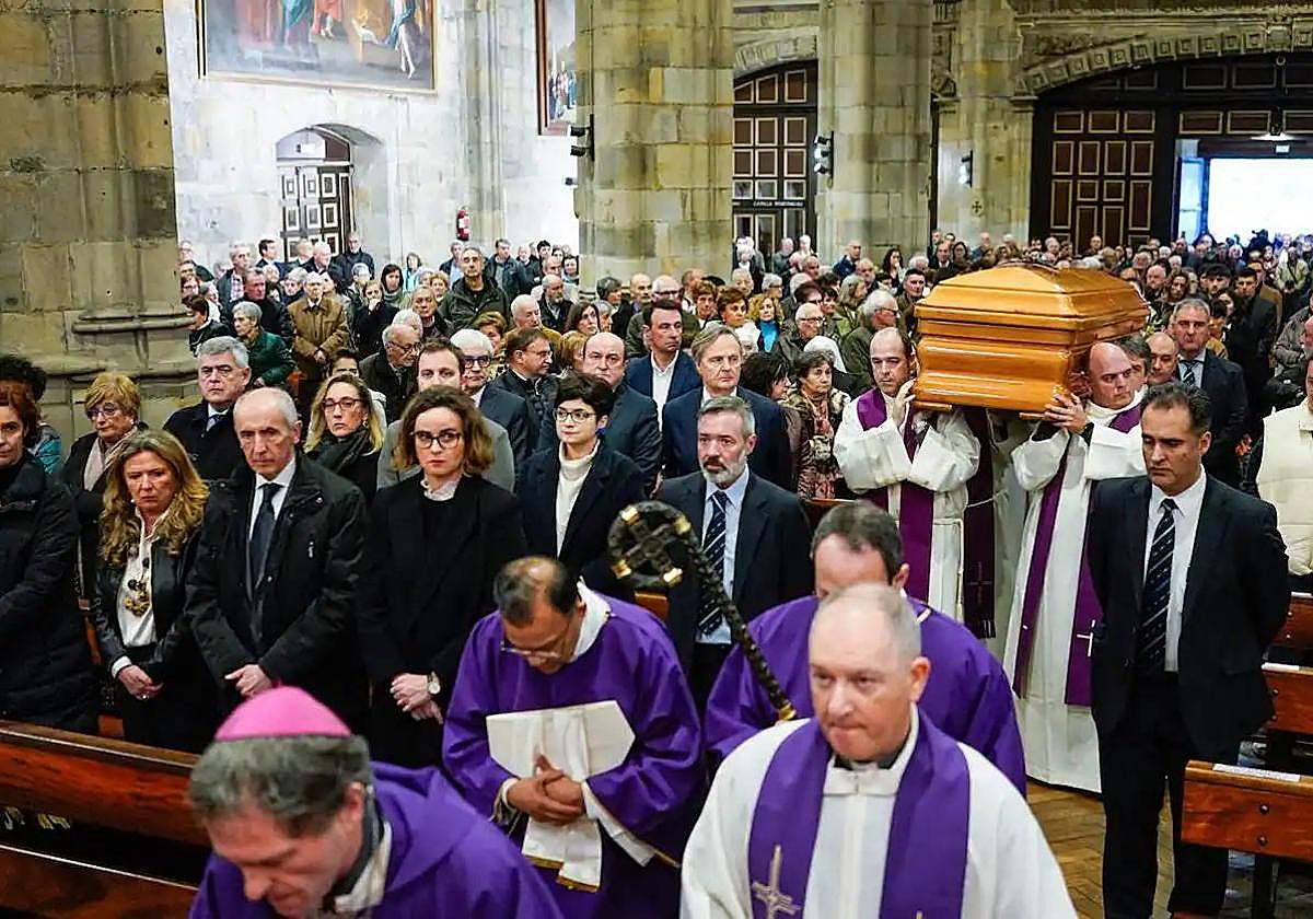 Emotivo último adiós al obispo Juan María Uriarte en Bilbao