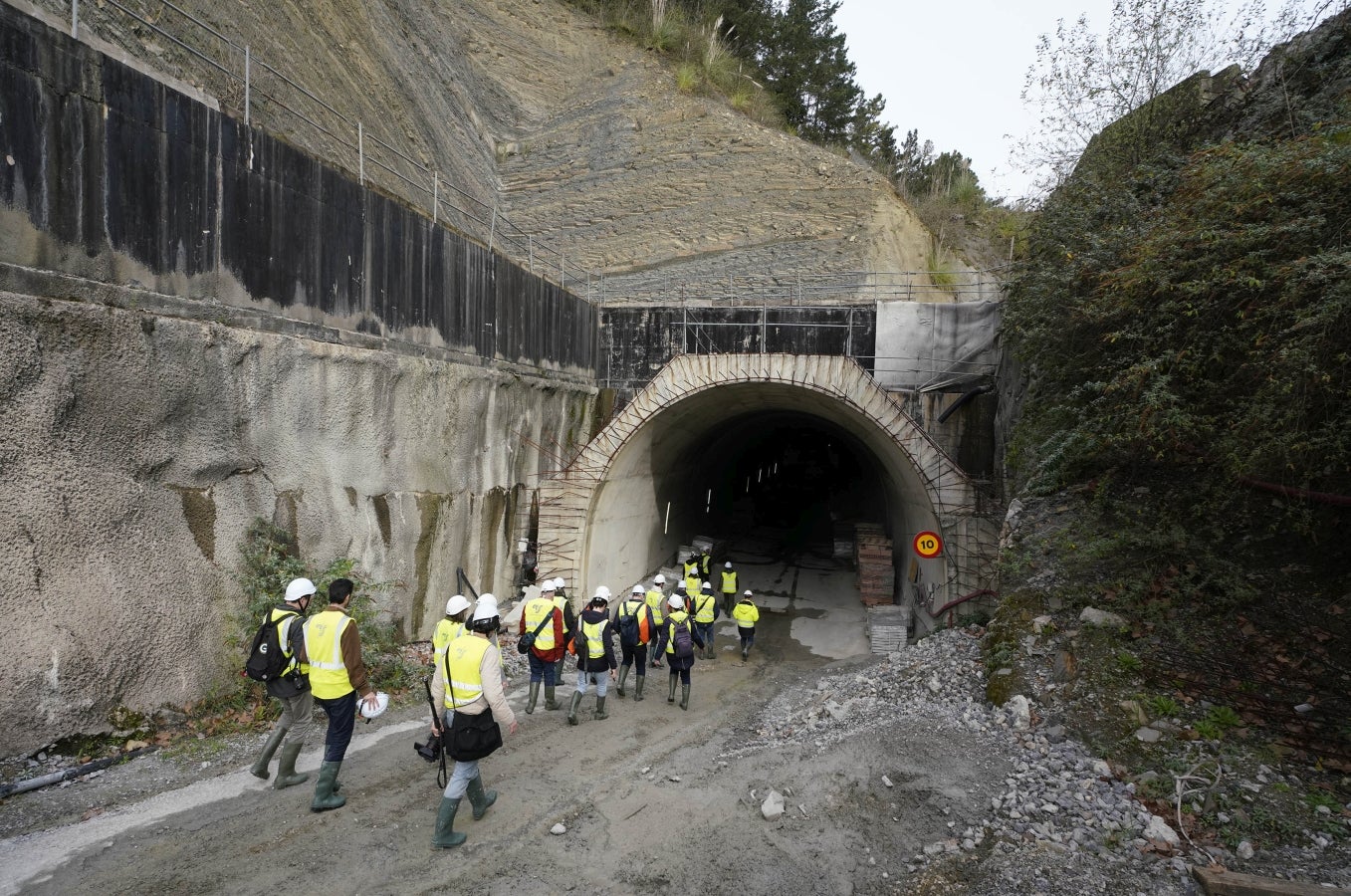 Los dos extremos del túnel del Topo en Donostia se unen bajo el Centro