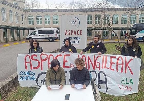 La rueda de prensa en la que se ha anunciado los cuatro días de huelga en Aspace.