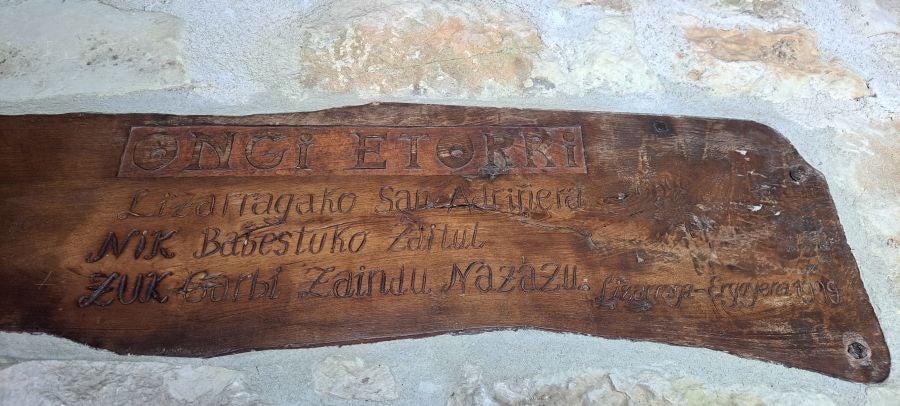 Unas espectaculares vistas desde la cima de Andia