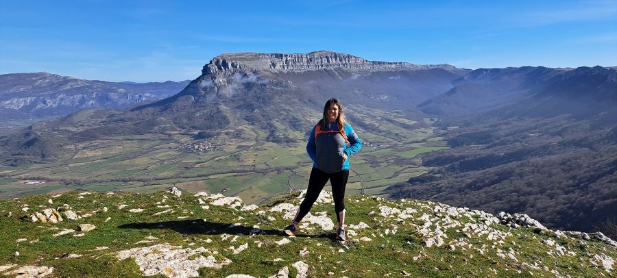 Unas espectaculares vistas desde la cima de Andia