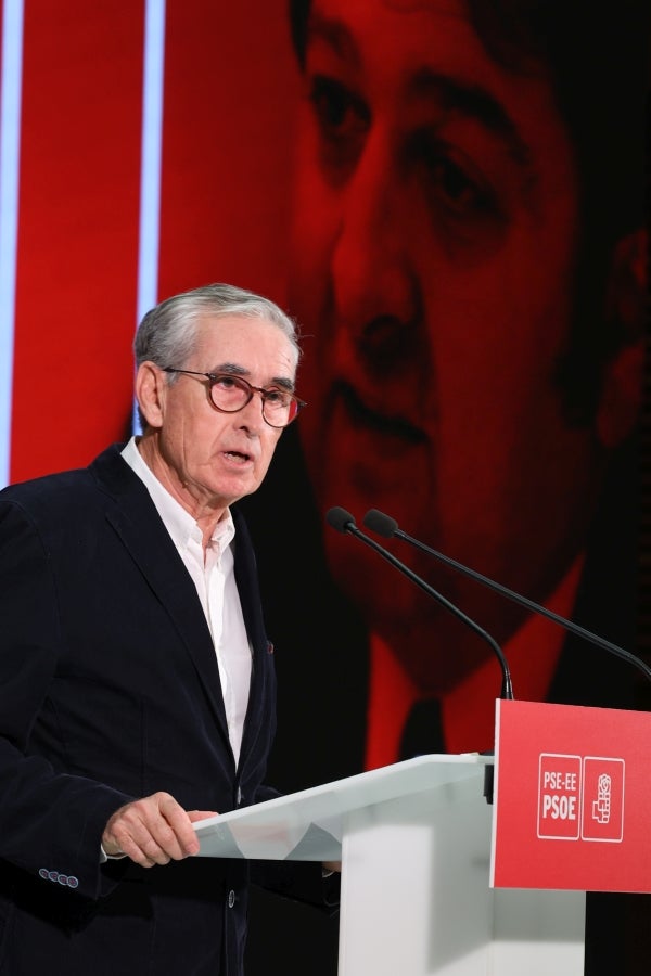 El PSE-EE homenajea a Enrique Casas en el 40 aniversario de su asesinato