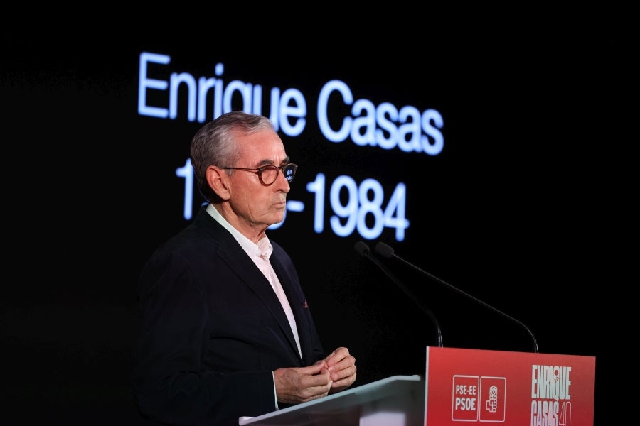 El PSE-EE homenajea a Enrique Casas en el 40 aniversario de su asesinato