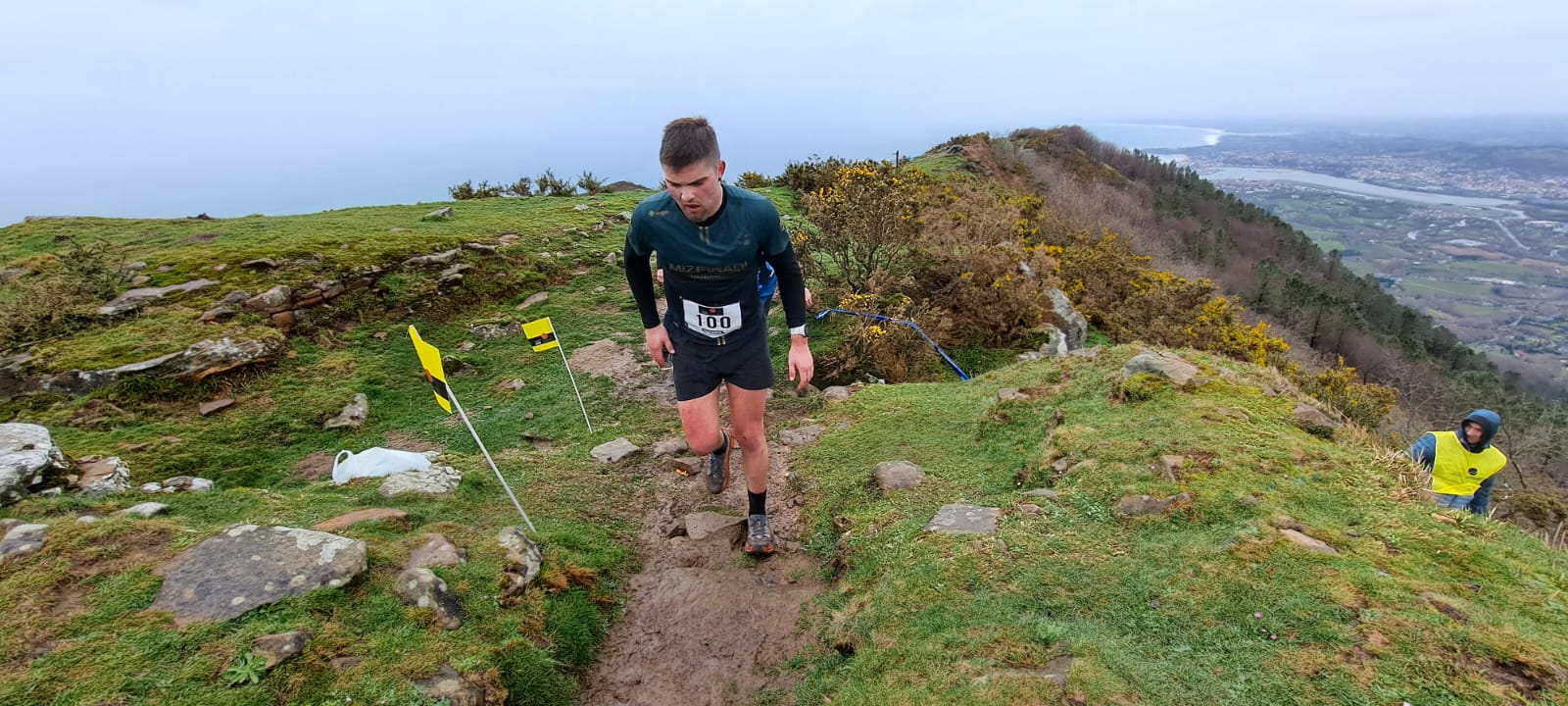 El temporal no puede con la Lezo Jaizkibel