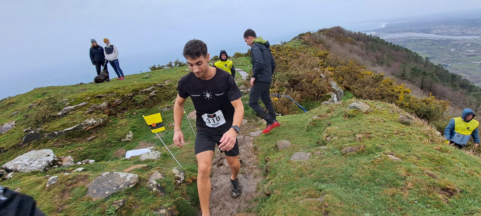 El temporal no puede con la Lezo Jaizkibel