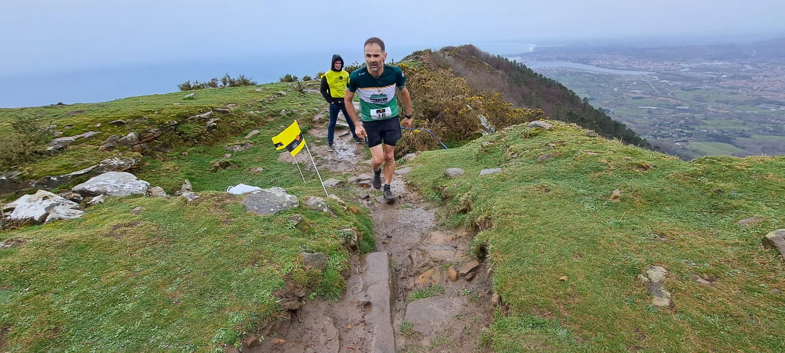 El temporal no puede con la Lezo Jaizkibel