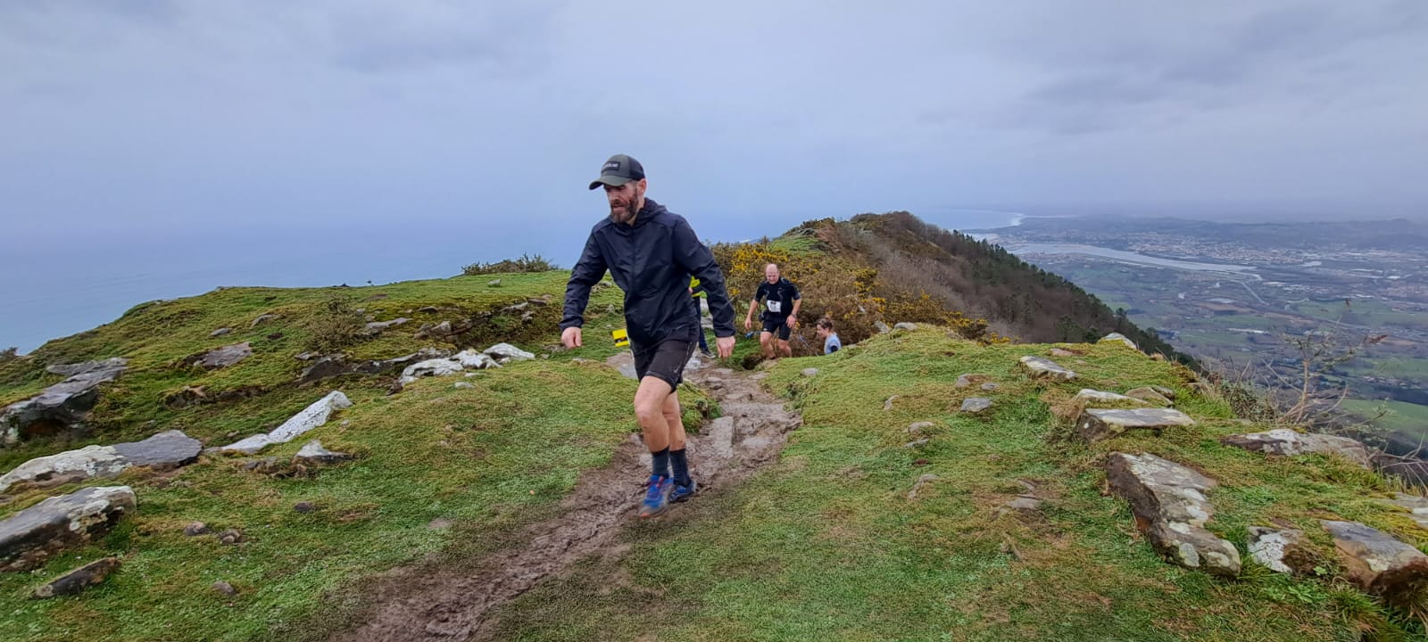 El temporal no puede con la Lezo Jaizkibel