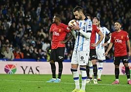 Momento del penalti fallado de Brais Méndez.