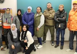 El curso básico 'Aisa' acerca el euskera a nueve inmigrantes