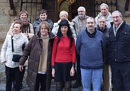 Miembros de Maria Magdalenaren Lagunak y de la Orquesta Illumbe.