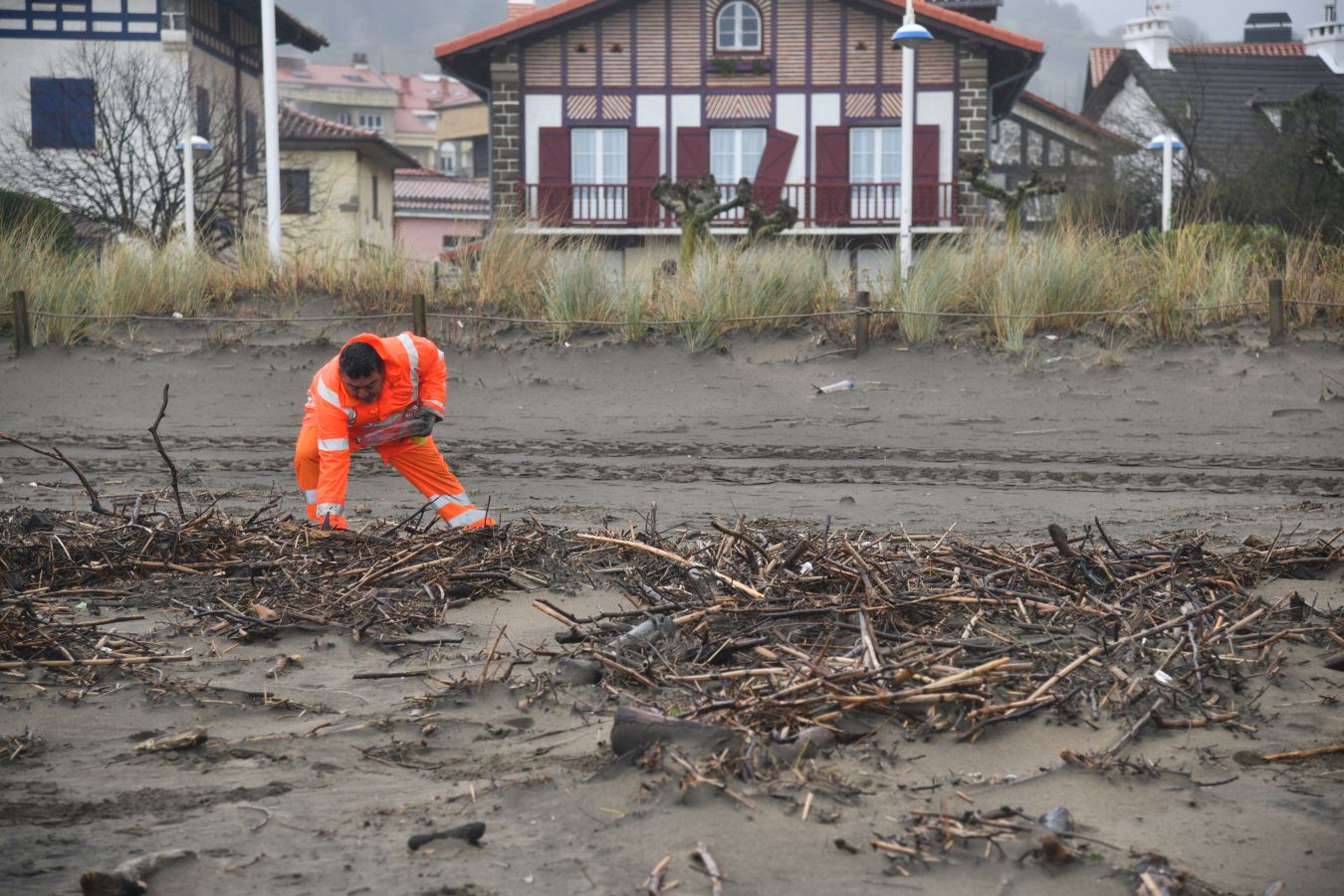 Jornada de limpieza tras los destrozos de &#039;Mónica&#039;