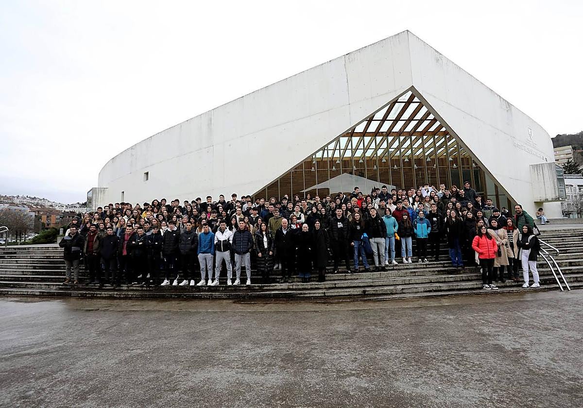 EH3 logró el primer premio de la categoría 16-17 años.