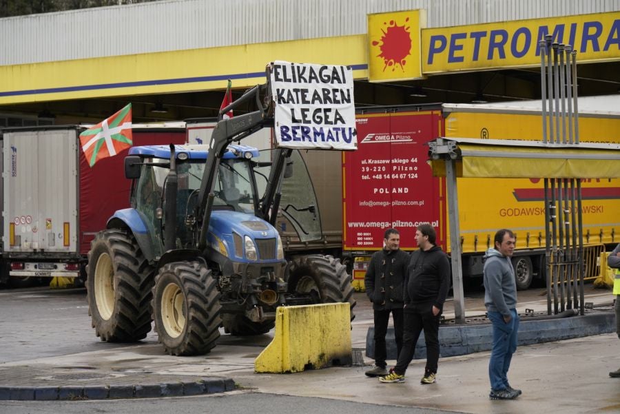 Nueva jornada de protesta de los baserritarras guipuzcoanos