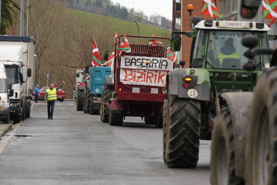 Nueva jornada de protesta de los baserritarras guipuzcoanos