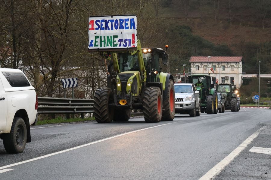Nueva jornada de protesta de los baserritarras guipuzcoanos