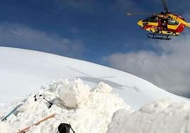 Rescatada una senderista de 42 años con raquetas de nieve en el puerto de Larrau