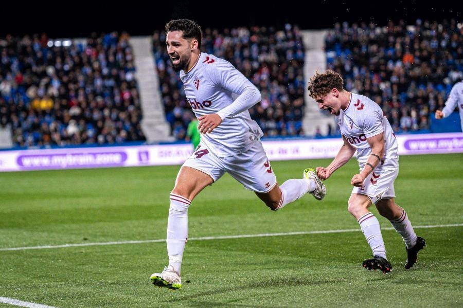 El Eibar se impone en casa del líder